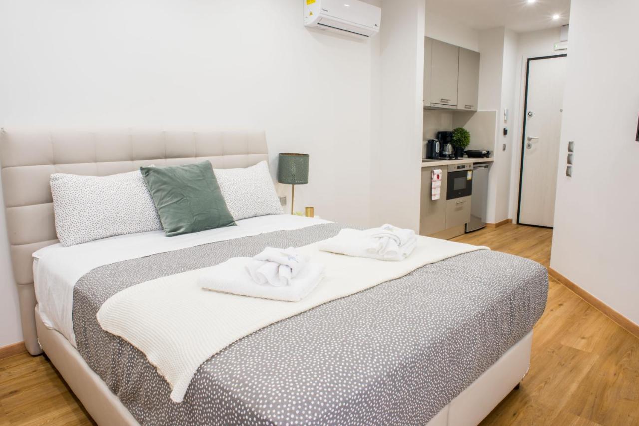A24 Pristine & Sunny Suite Near Plaka & Parthenon Athens Ngoại thất bức ảnh